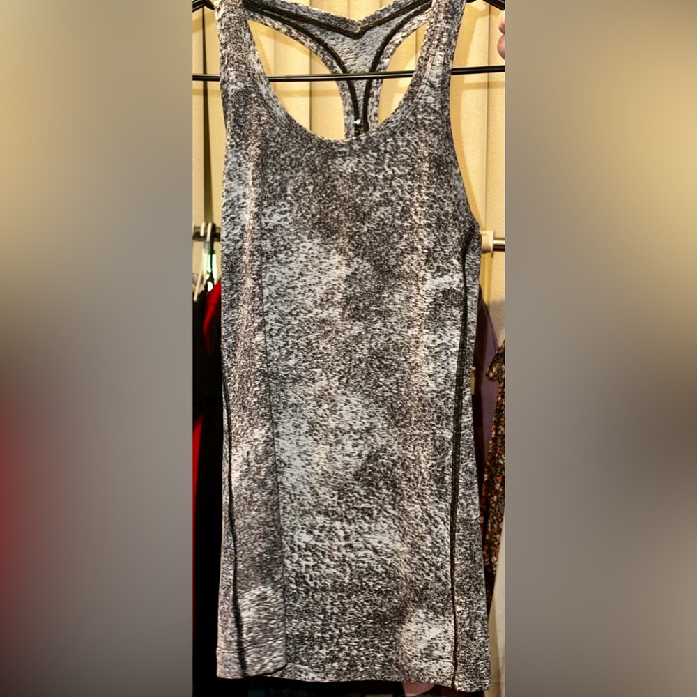 🌟 LULULEMON Cool Racerback II Tank | Size 4 🌟